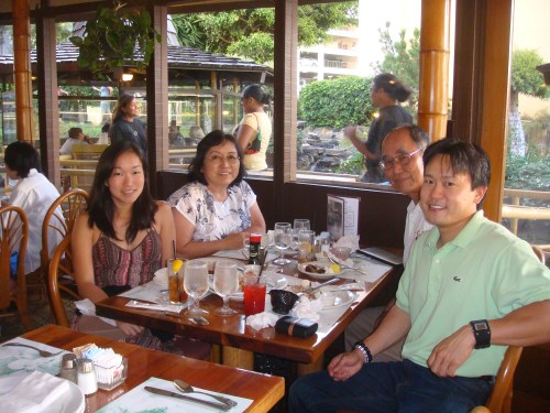 Lara (sister), Laraine (mom), Richard (dad), and Jon