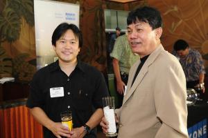 trump-waikikijon-karamatsurick-escorpeso_600