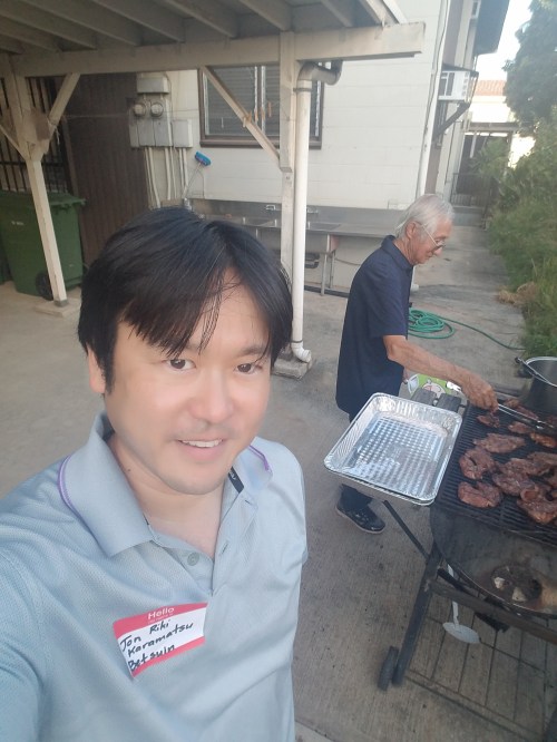 Barbecuing with Kenneth Matsusugu at Hawaii Council of Jodo Mission 42nd Biennial Convention
